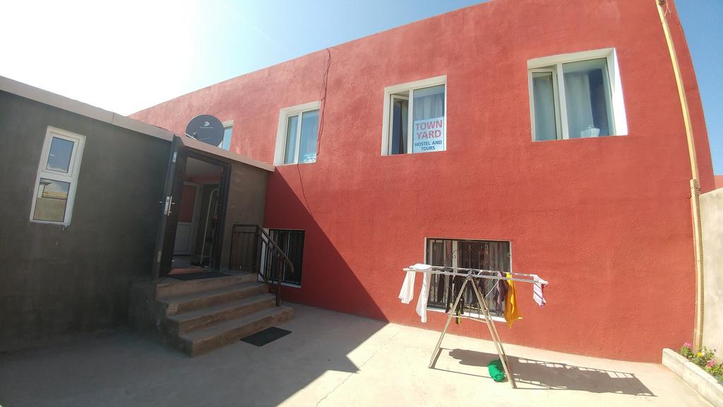 Town Yard Hostel Ulan Bator Exteriör bild